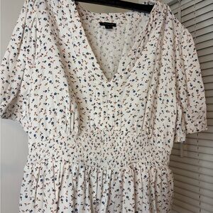 Ann Taylor White Floral V-Neck Blouse